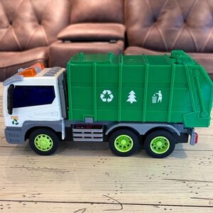 Maxx Action Lights/Sounds Revving Waste Removal Recycling Truck Toy